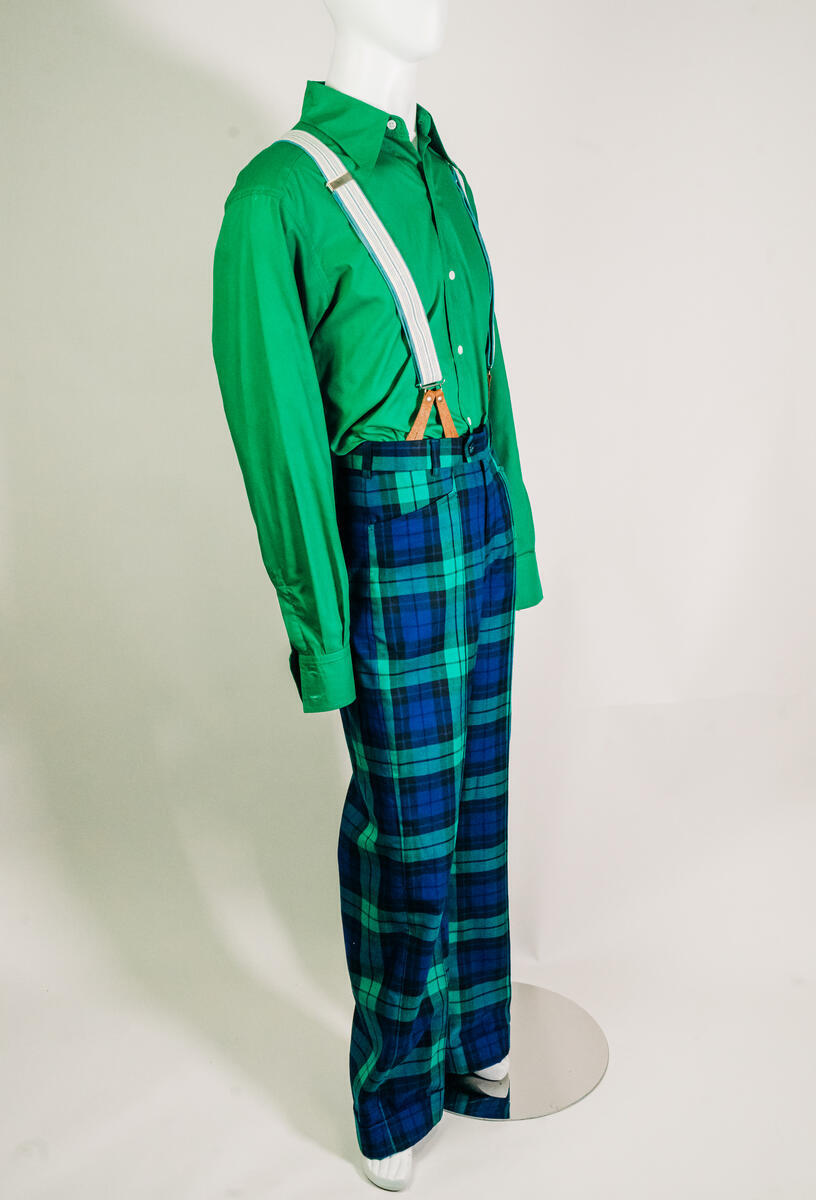 Outfit worn by Andre 3000 (Outkast) in the "Hey Ya" video: shirt, trousers, suspenders.